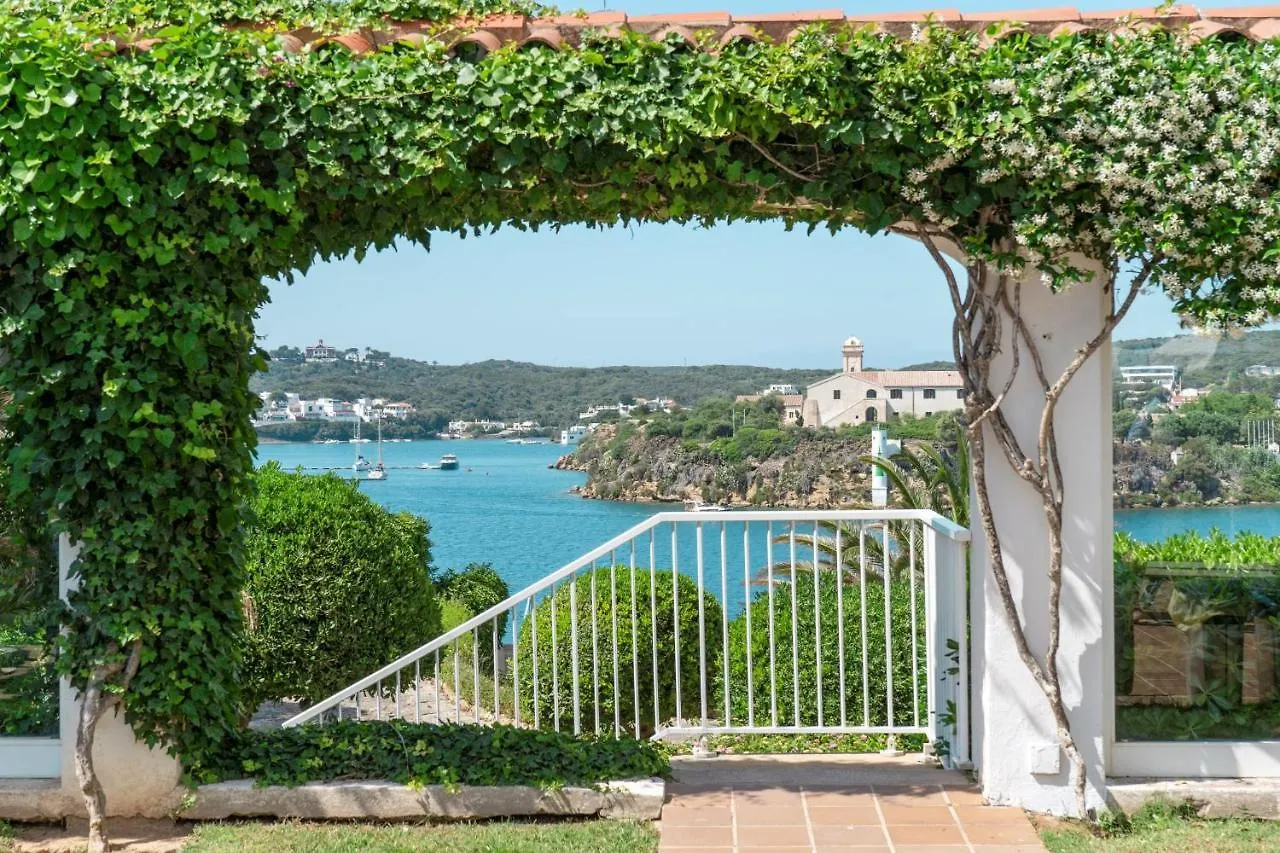 Hotel Agamenon Es Castell  Spagna